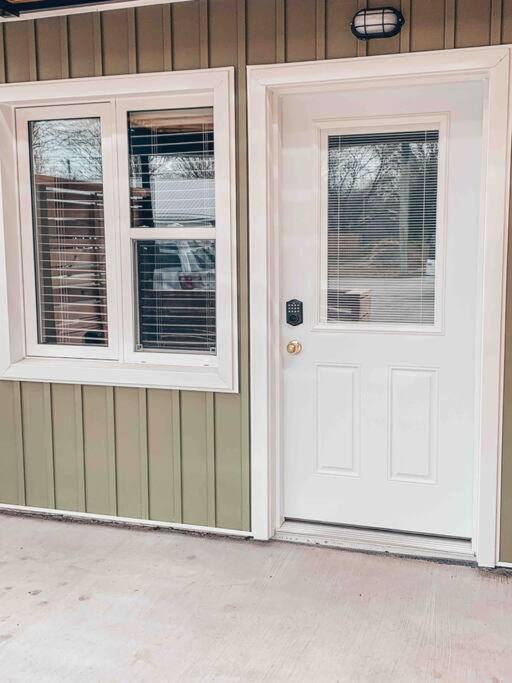 Shores Of Erie Hideaway Essex Exterior foto